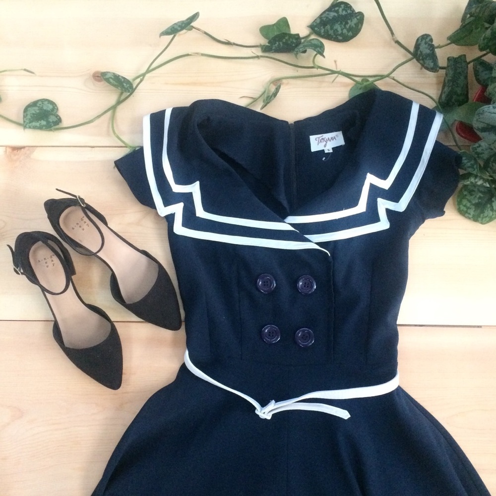Caption Blue Circle Skirt